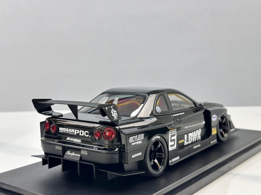 GT Spirit 1/18 Nissan Skyline GTR R34 LB