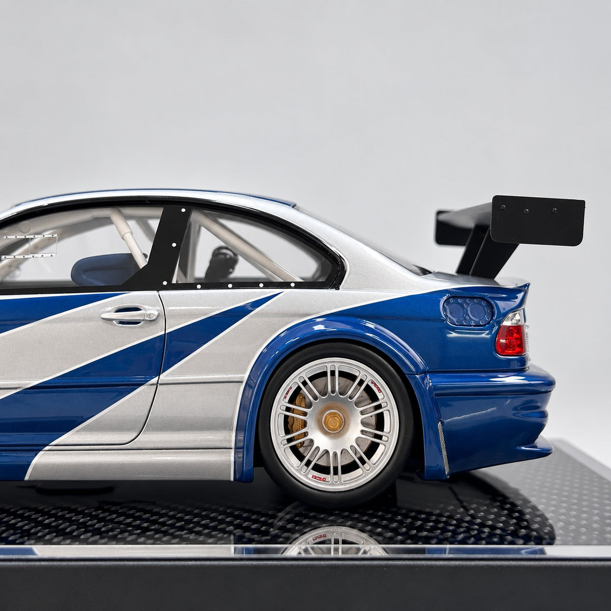 ZP 1/18 BMW M3 E46 GTR