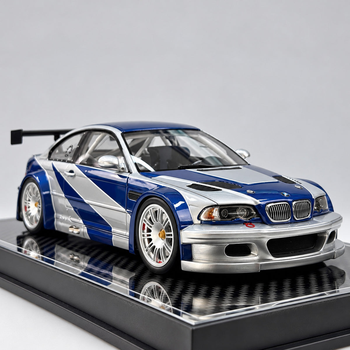 ZP 1/18 BMW M3 E46 GTR