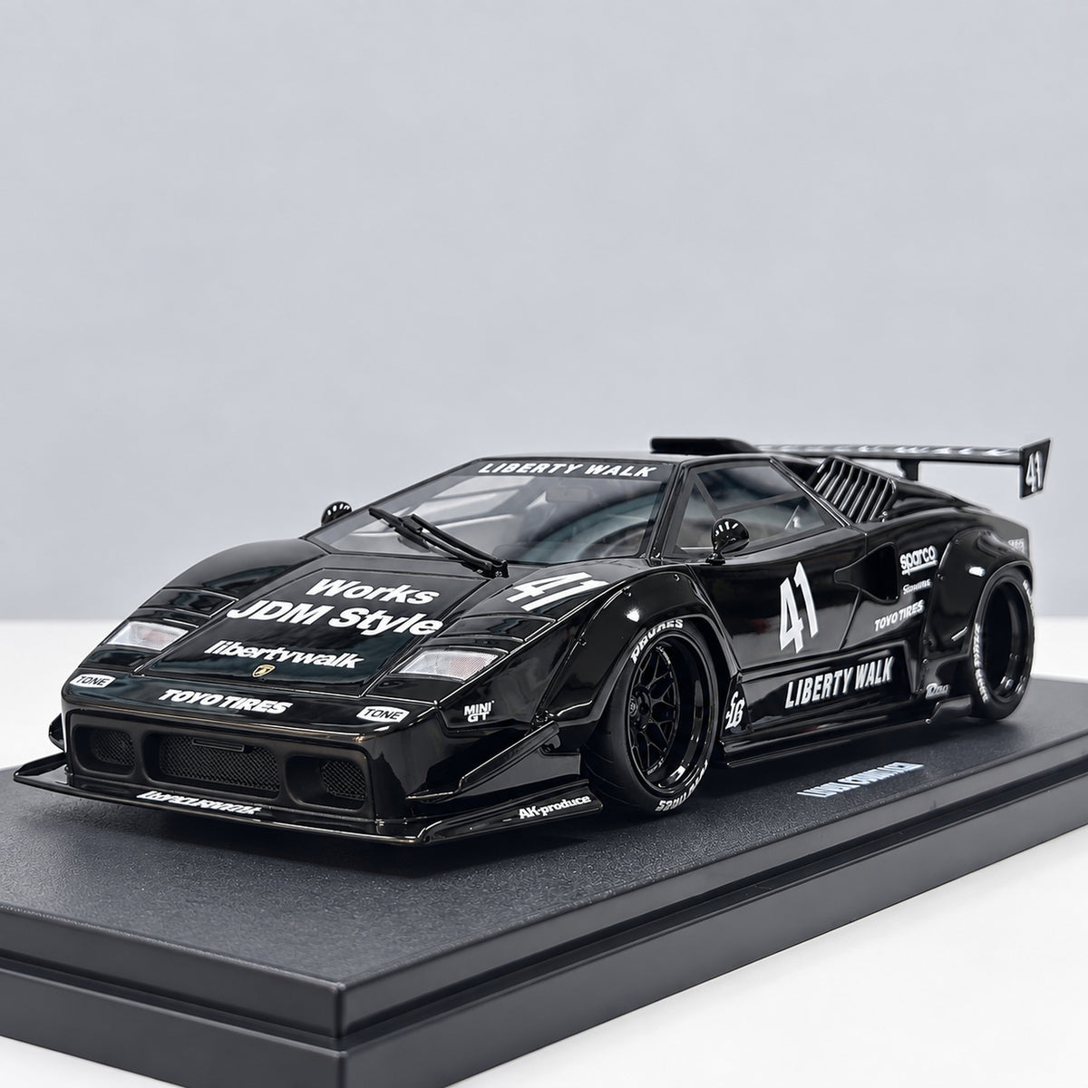 GT Spirit 1/18 Lamborghini Countach