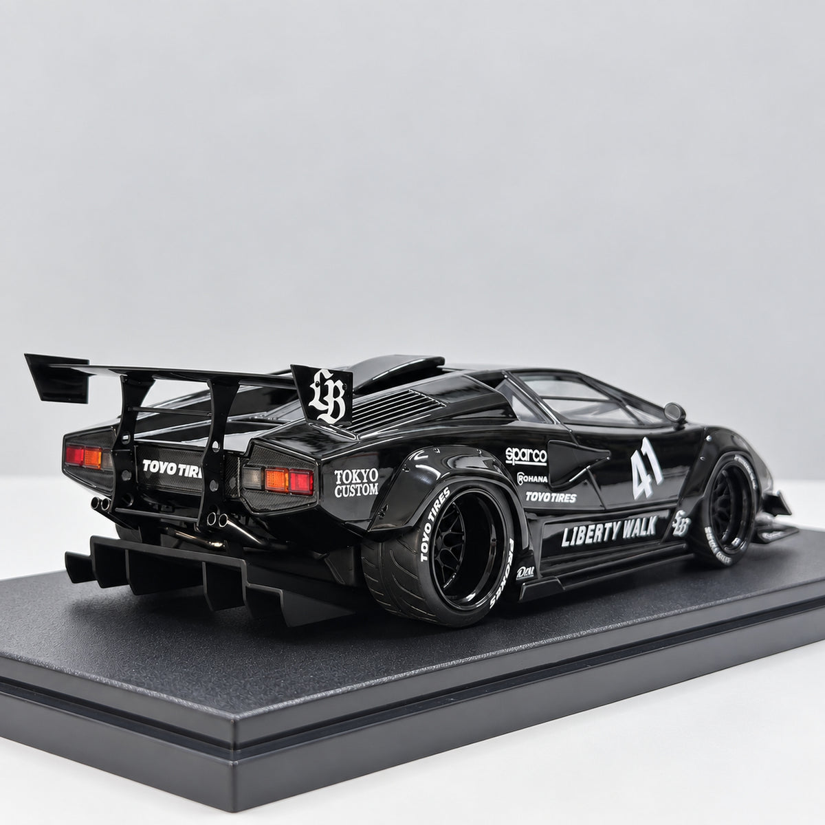 GT Spirit 1/18 Lamborghini Countach