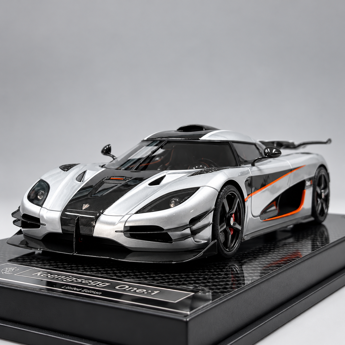 BBA Model 1/18 Koenigsegg One:1 Silver